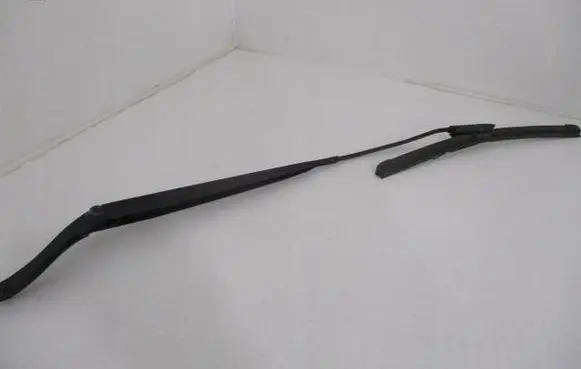 Citroen DS3 Front wiper blade arm 9683828480