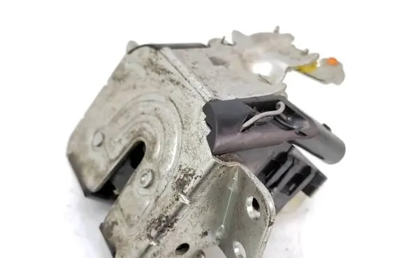 Mitsubishi Colt Tailgate/trunk/boot lock/catch/latch Mr959190cl