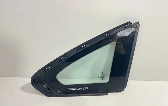 BMW 4 F36 Gran coupe Rear side window 7412024