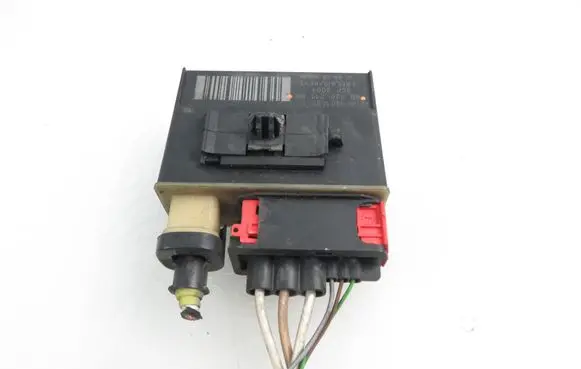 Citroen DS3 Glow plug pre-heat relay 9652021180