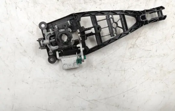 Opel Zafira B Front door exterior handle/bracket 24463524