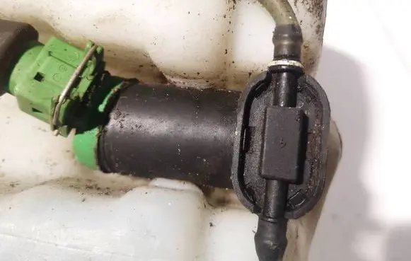 Citroen Xsara Windscreen/windshield washer pump