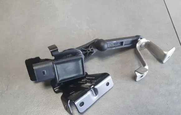 Cupra Formentor Headlight/headlamp level sensor 5WA512521 5WA907127
