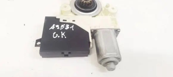 Volvo S40 Rear door window regulator motor 30739182AC 973626102