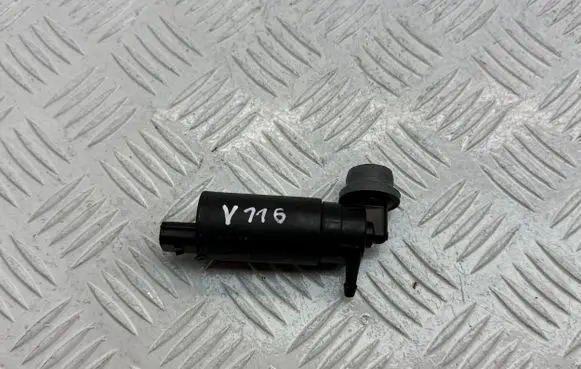 Toyota Corolla Verso AR10 Windscreen/windshield washer pump 8533005031 8533005030