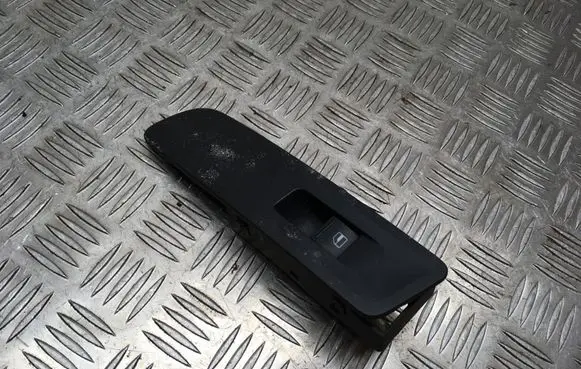 Volkswagen Tiguan Electric window control switch 5N1867256A