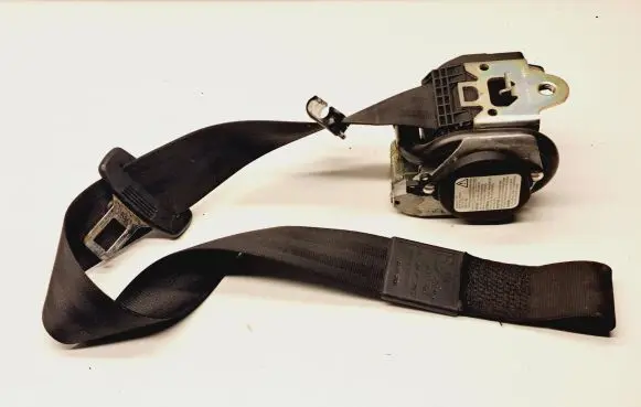 Audi A4 S4 B7 8E 8H Front seatbelt 600489700 008R000 40753M