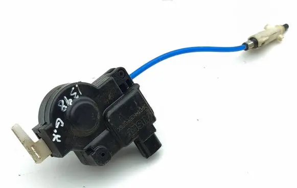 Lexus IS 220D-250-350 Fuel tank cap lock motor 