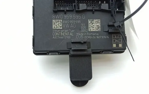 Audi A4 S4 B9 8W Door control unit/module 8W0959595G 8W0959595
