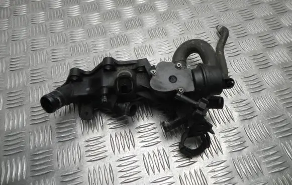 Nissan Qashqai Thermostat housing VD16565
