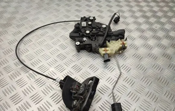 Volkswagen Caddy Sliding door lock 2K0843654BC 2K0743604 7H0843604