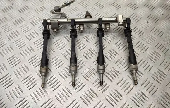 Fuel injectors set