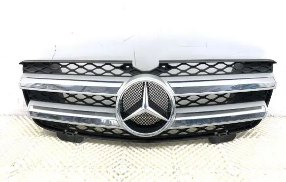 Mercedes-Benz GL X164 Front grill A1648880223