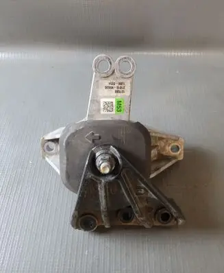 Engine mount bracket