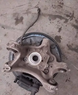 Audi Q4 Sportback e-tron Rear wheel hub 1EA435N