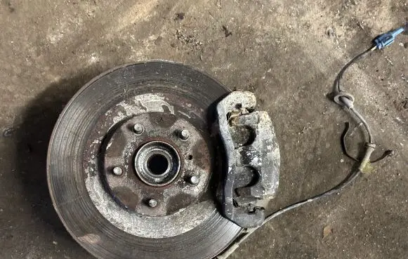 Nissan Murano Z50 Front wheel hub