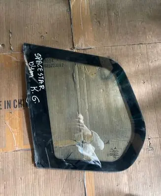 Mitsubishi Space Star Rear side window