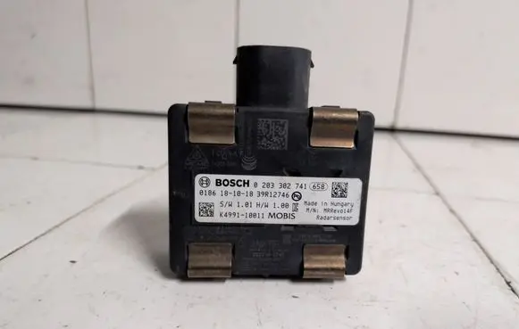 Hyundai Kona I Distronic sensor radar 0203302741 K499110011 39R12746