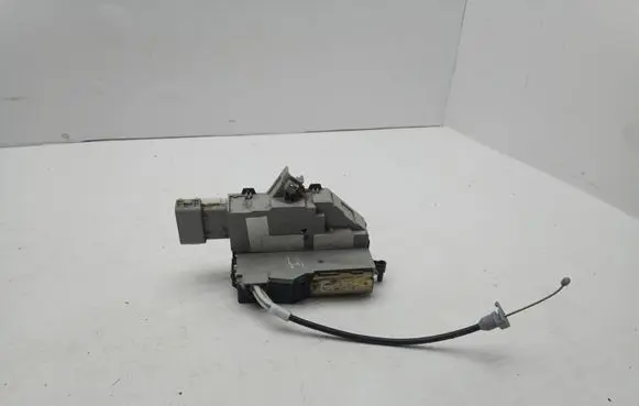 Peugeot 407 Rear door lock 