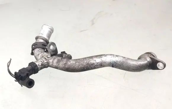 Porsche Cayenne (92A) Engine coolant pipe/hose 057121061e