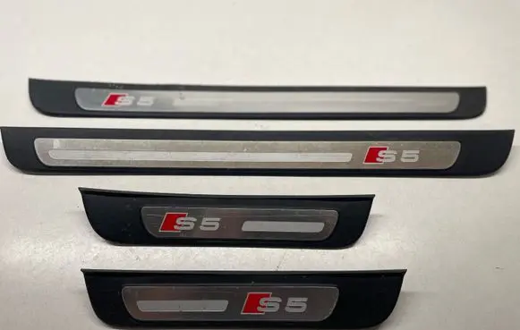Audi A5 Sportback 8TA Front sill trim cover 8T8853375A 8T8853376A 8T8853373
