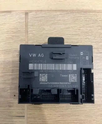 Audi A8 S8 D4 4H Door control unit/module 4H0959793R 4H0959793G