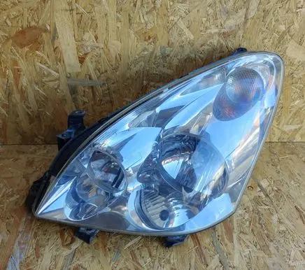 Toyota Corolla E120 E130 Headlight/headlamp 7357230400