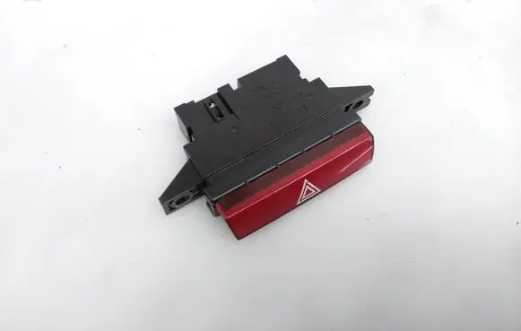 Honda CR-V Hazard light switch M47909