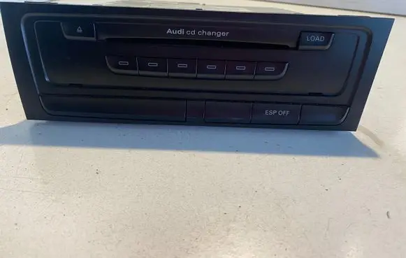 Audi A5 8T 8F CD/DVD changer 8T2035110A CXCA1793G