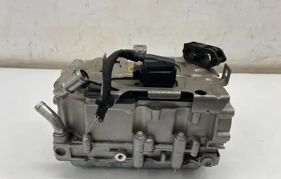 Mercedes-Benz CLA C118 X118 Voltage converter inverter A1779008815