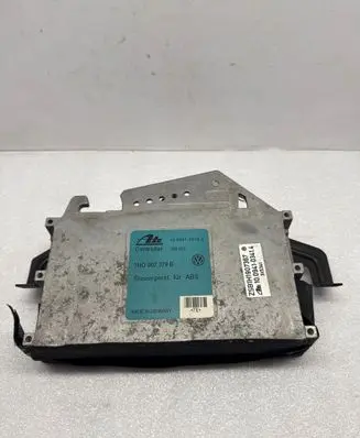 Volkswagen Golf II ABS control unit/module 1H0907379B