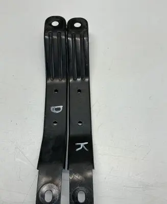 Cadillac CTS Radiator mount bracket 15261226