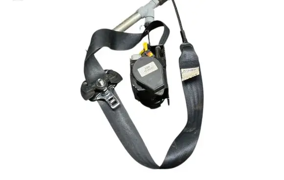 Mitsubishi Outlander Front seatbelt 6066746