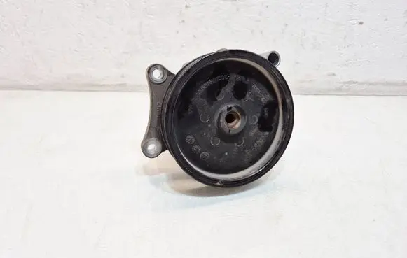 Mercedes-Benz C W204 Power steering pump A0064663601