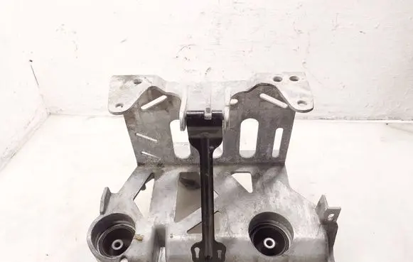 Tesla Model 3 A/C compressor mount bracket 150069600B