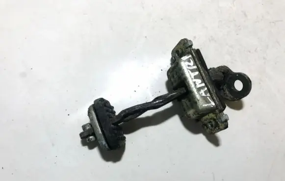 Hyundai Lantra I Front door check strap stopper 