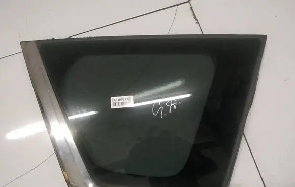Mitsubishi Outlander Rear side window AS3