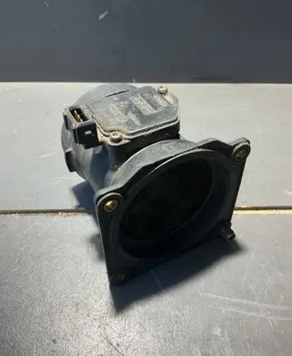 Audi A6 S6 C5 4B Mass air flow meter 078133471C AFH7008C 20298