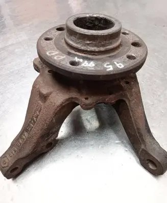 Saab 9-5 Front wheel hub 4569649