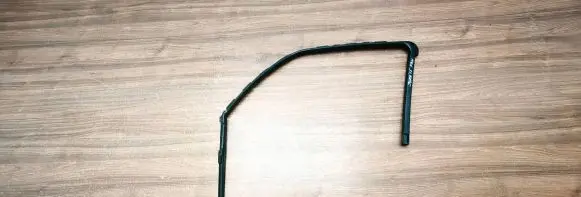 Nissan Juke I F15 Rubber seal front door window/glass 803301KA0A