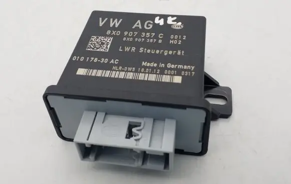 Audi TT TTS Mk2 Light module LCM 8X0907357C 8X0907357B 01017830AC