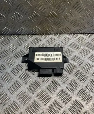 Chrysler Town u0026 Country IV Tailgate/trunk control unit/module P04686687AH