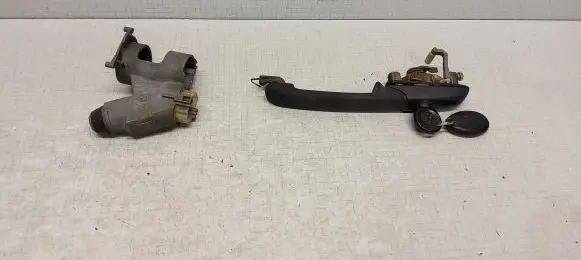 Volkswagen PASSAT B4 Lock set 357905851