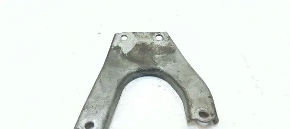 Mitsubishi 3000 GT Engine mounting bracket 