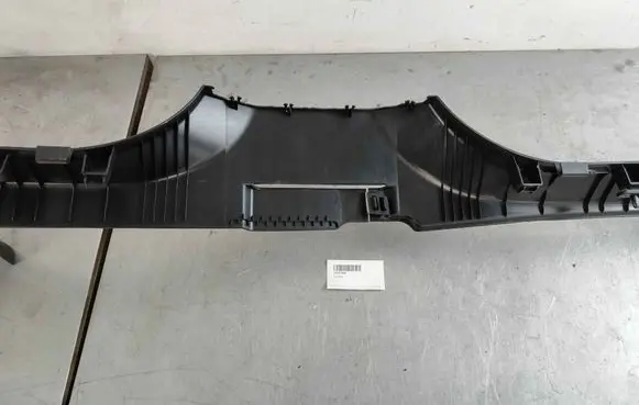MG MG5 II (B) pillar trim (bottom) 10521968