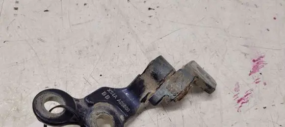 Ford Focus Rear door lower hinge
