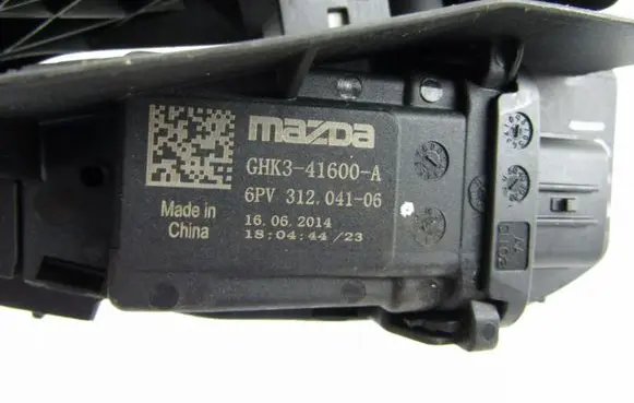 Mazda 6 Accelerator throttle pedal GHK341600A
