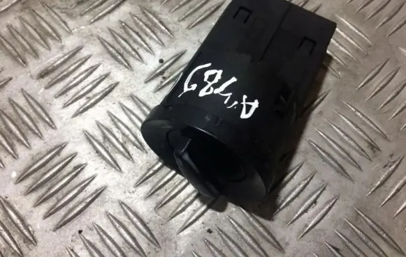 Volkswagen Golf IV Light switch 1c0941531