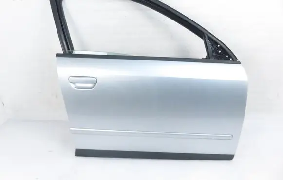 Audi A4 S4 B6 8E 8H Front door 
