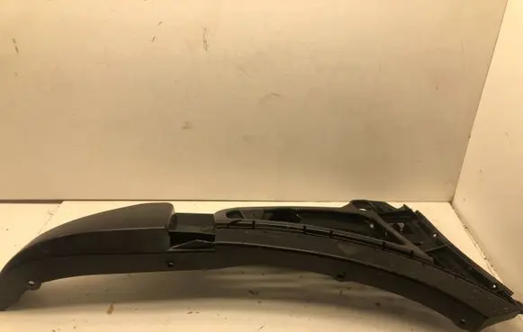 Volvo XC90 Front bumper mounting bracket 08620564